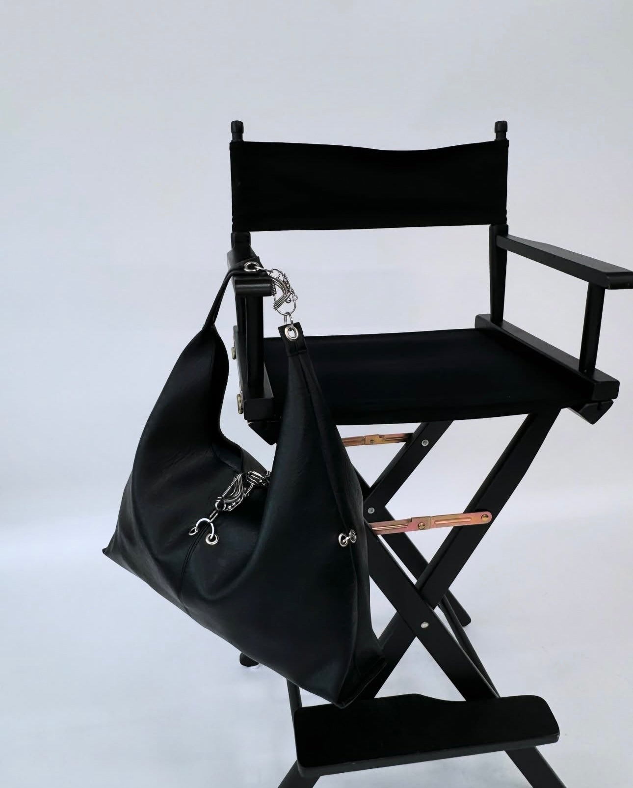 CARABINER HOBO BAG image 5