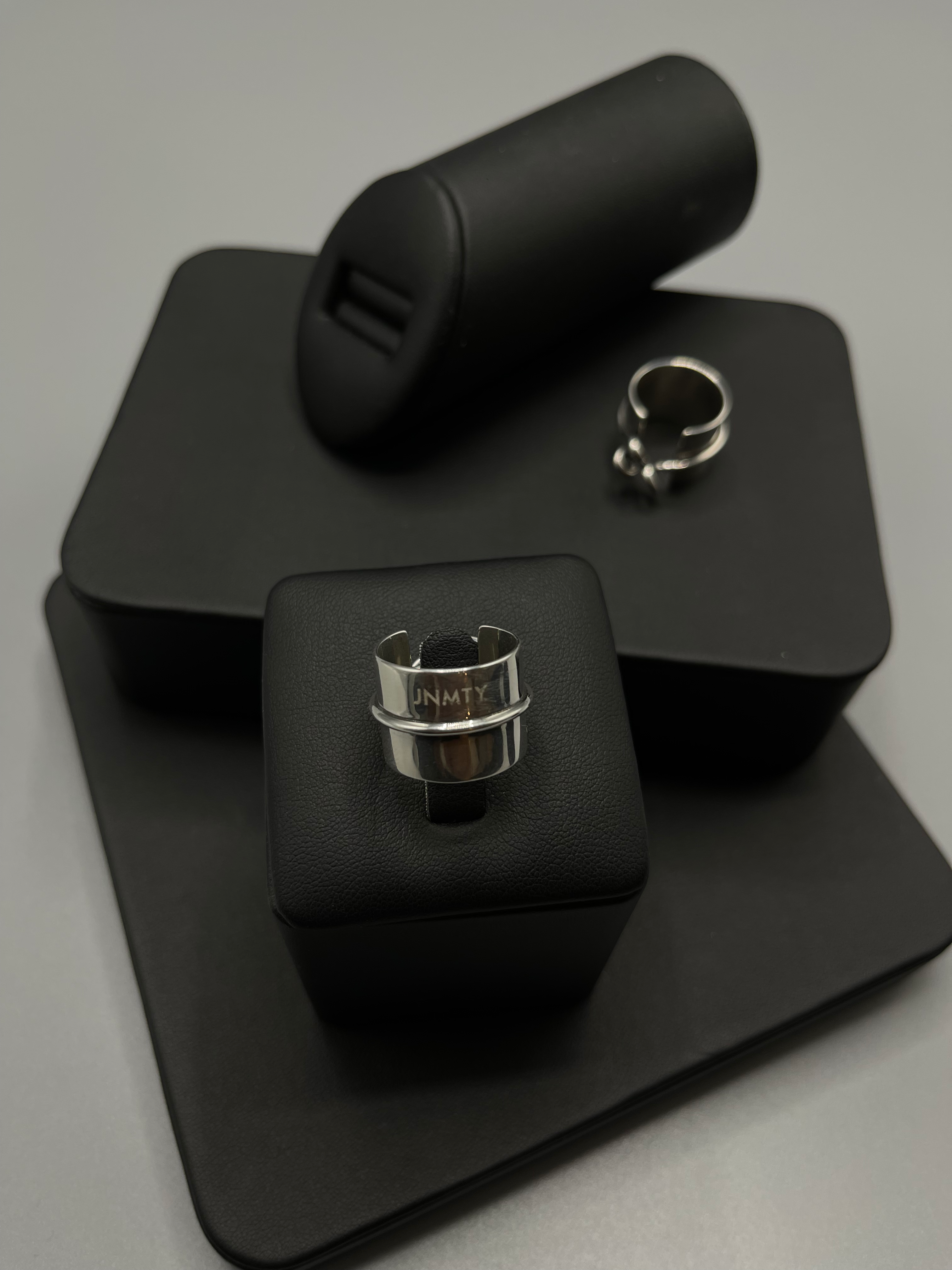 Vintage Band Ring image 3