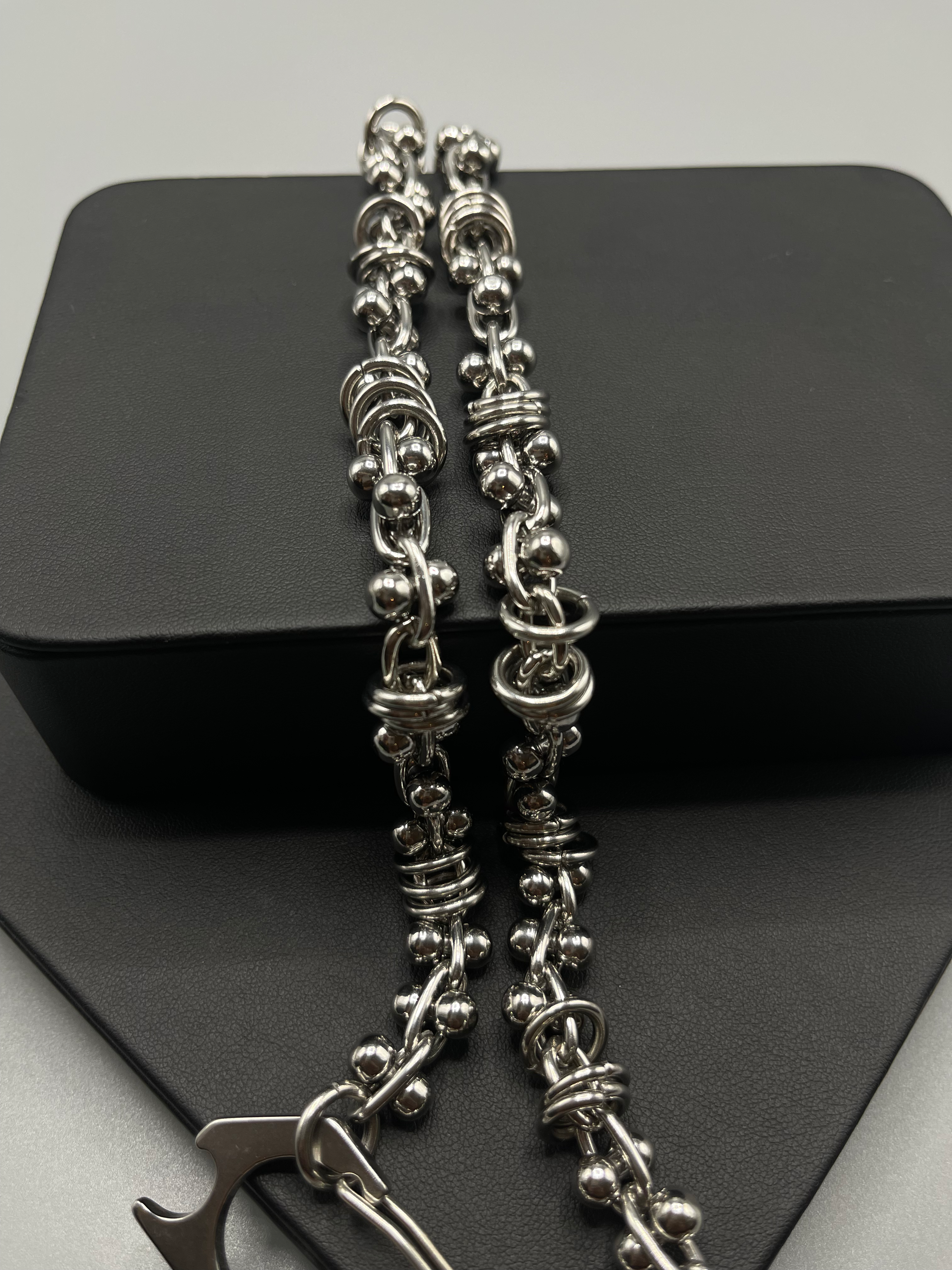 Axel Chain image 3