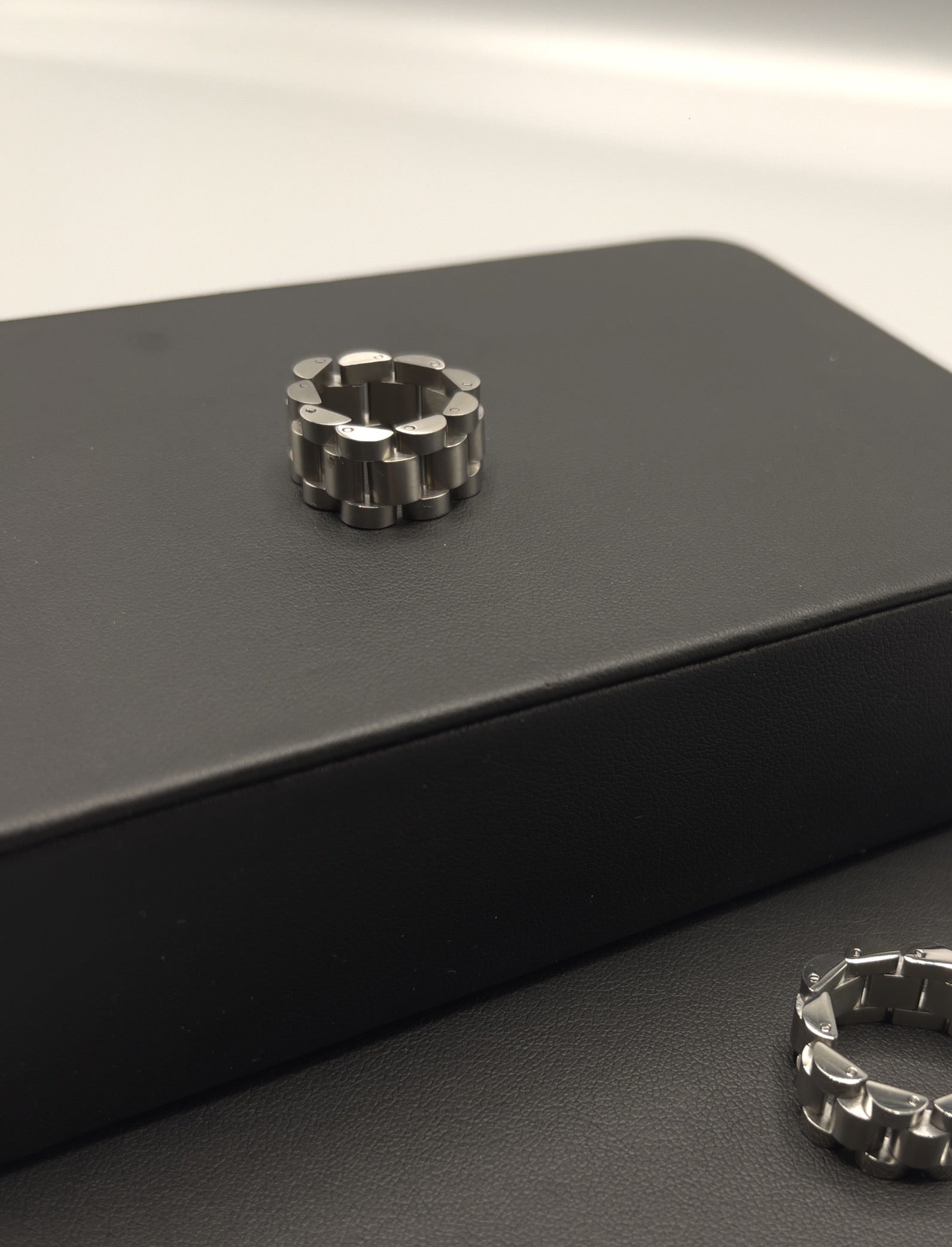 DECI Band Ring image 2