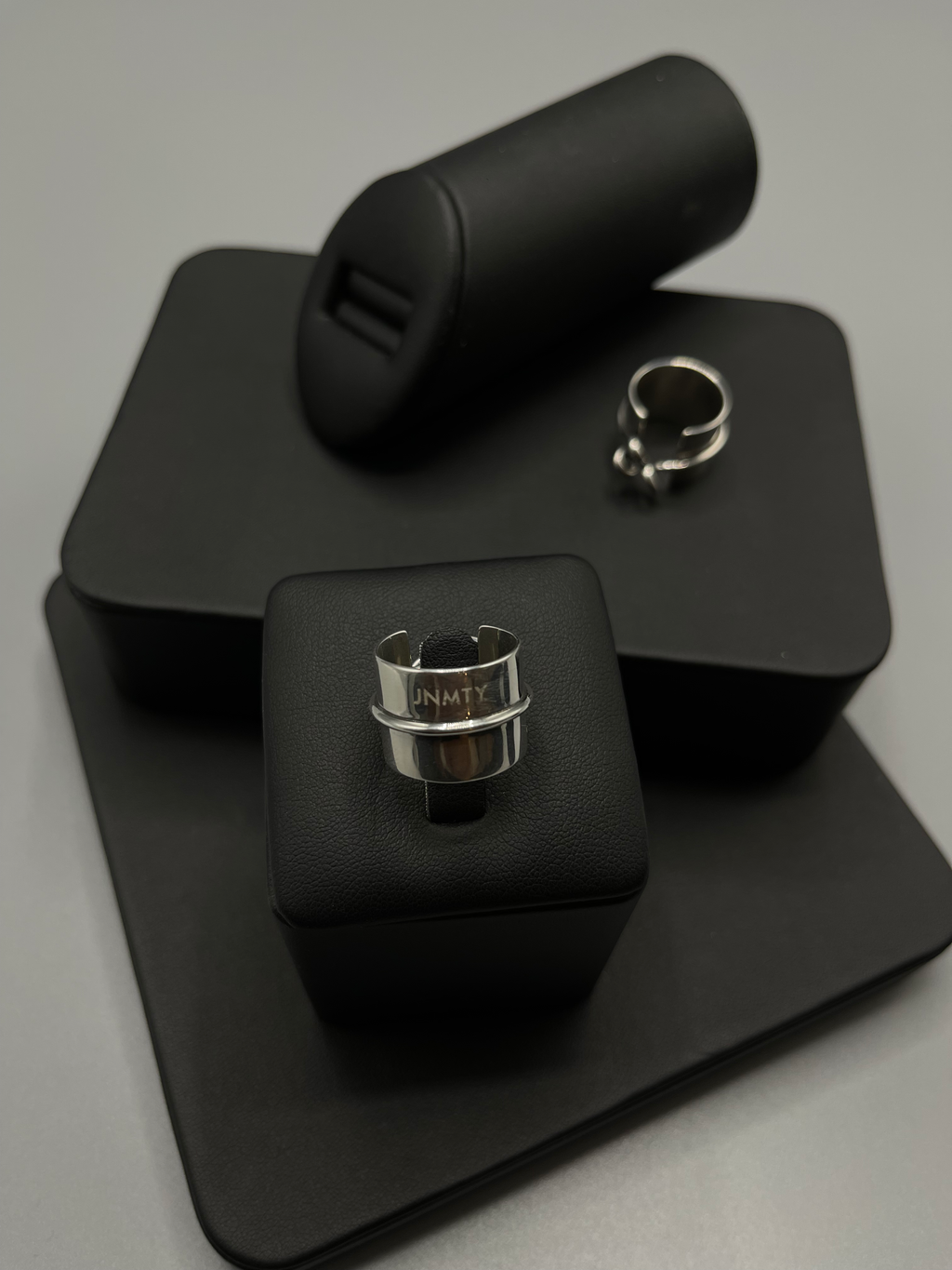 Vintage Band Ring image 3